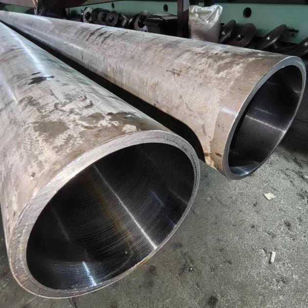 采購(gòu)油缸管認(rèn)準(zhǔn)興振鋼管